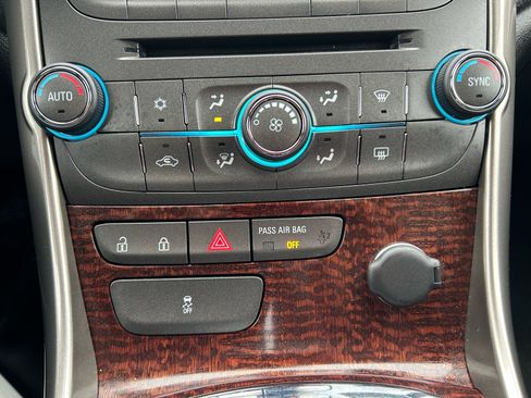 Used 2013 Chevrolet Malibu LT image 22