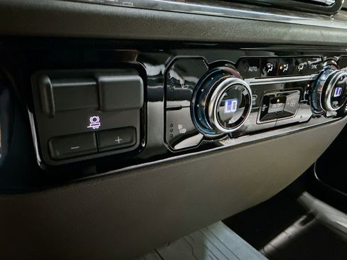 New 2026 GMC Sierra 1500 SLE w/ Preferred Package image 20