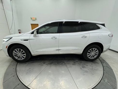 Used 2024 Buick Enclave Essence w/ Sound and Sites Package image 15
