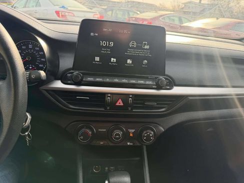 Used 2020 Kia Forte LXS image 10