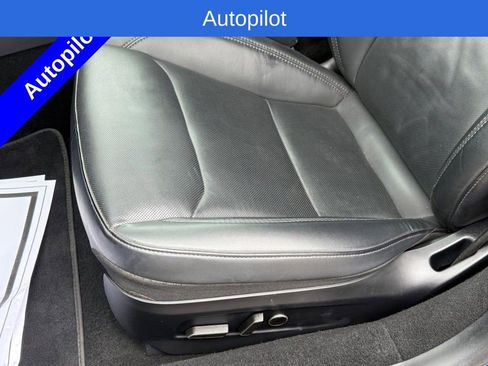 Used 2024 Tesla Model 3 AWD/4WD image 24