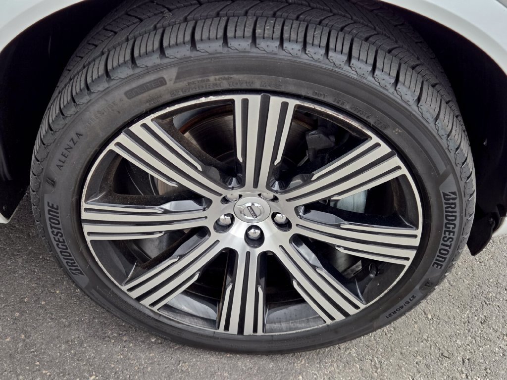 Used 2022 Volvo XC90 T6 Inscription w/ Advanced Package AWD/4WD image 9