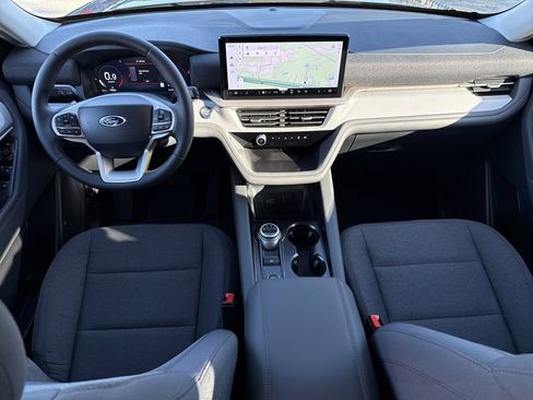 New 2026 Ford Explorer Active RWD image 26