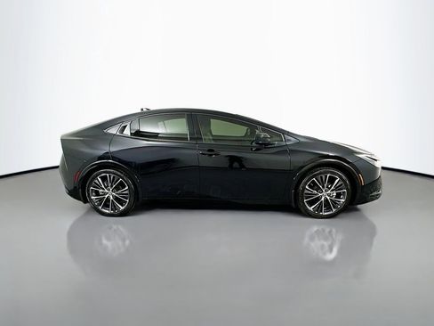 Used 2026 Toyota Prius XLE FWD image 4