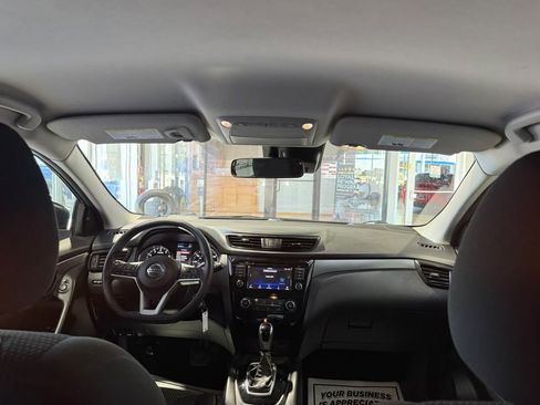Used 2020 Nissan Rogue Sport S FWD image 20