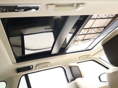 Used 2021 Land Rover Range Rover P525 Westminster Edition image 68