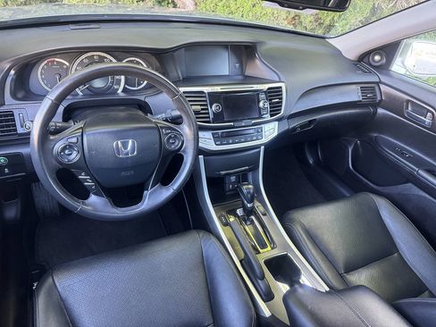 Used 2015 Honda Accord EX-L image 8