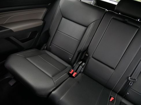 Certified 2023 Volkswagen Atlas Cross Sport SE AWD/4WD image 12
