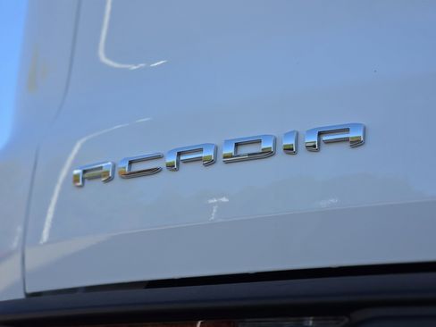 Used 2025 GMC Acadia Elevation image 51
