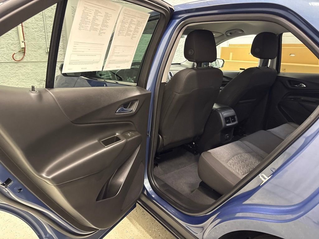 Used 2024 Chevrolet Equinox LT AWD/4WD image 31