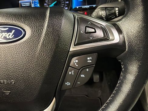 Certified 2022 Ford Edge SEL w/ Convenience Package AWD/4WD image 18