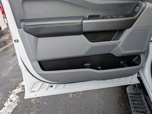 Used 2025 Ford F350 XLT image 22