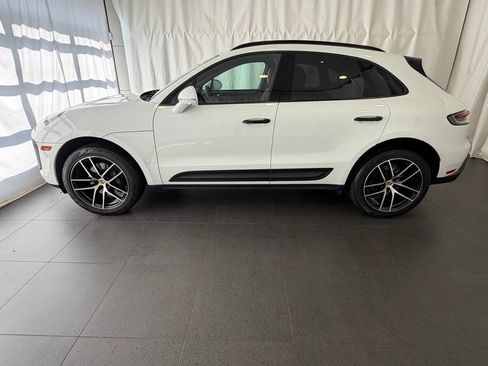 Used 2026 Porsche Macan AWD/4WD image 2