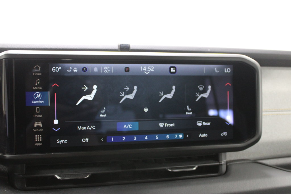 Used 2024 Jeep Wrangler Unlimited Sahara AWD/4WD image 36