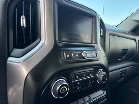Used 2022 Chevrolet Silverado 1500 Custom AWD/4WD image 16