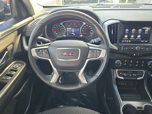 Certified 2022 GMC Terrain SLE image 11