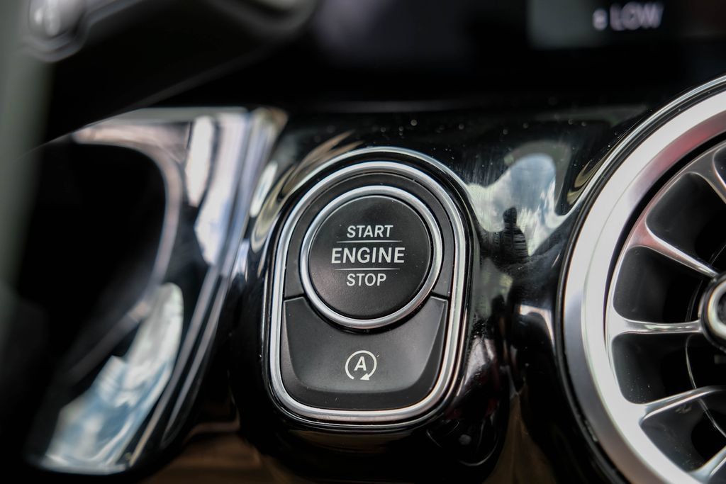 Used 2022 Mercedes-Benz GLA 45 AMG 4MATIC w/ Parking Assistance Package image 19