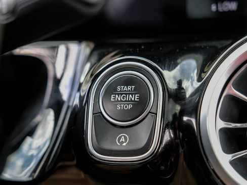 Used 2022 Mercedes-Benz GLA 45 AMG 4MATIC w/ Parking Assistance Package image 19