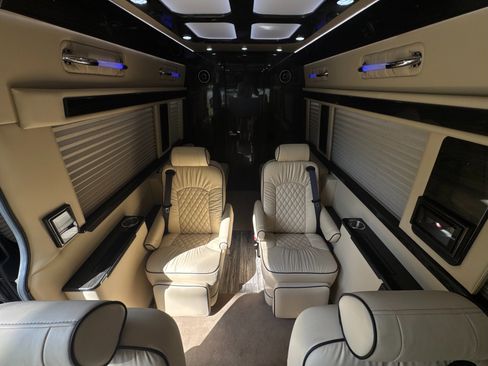 Used 2019 Mercedes-Benz Sprinter 170 image 49