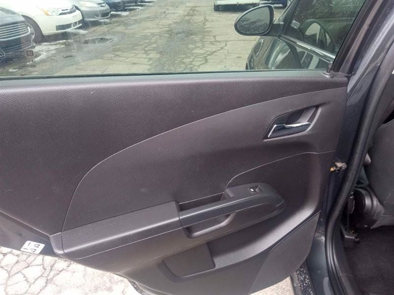 Used 2016 Chevrolet Sonic LT FWD image 10