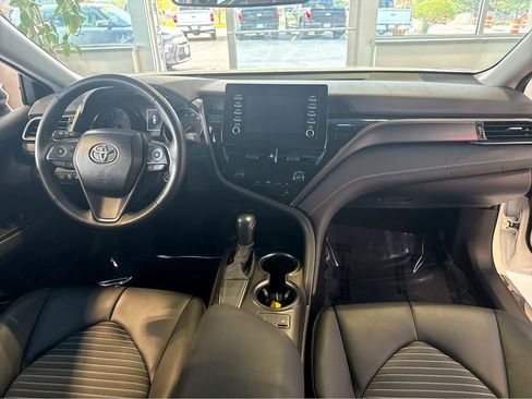 Used 2024 Toyota Camry SE FWD image 17