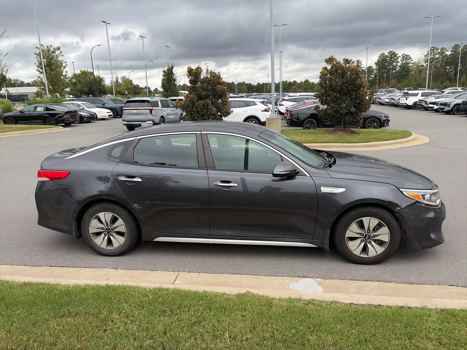 Used 2017 Kia Optima Premium FWD image 6