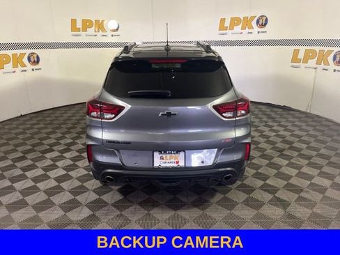 Used 2021 Chevrolet TrailBlazer RS w/ Sun and Liftgate Package FWD image 4