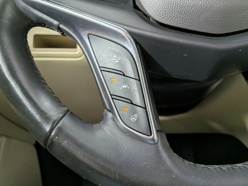 Used 2018 Cadillac XT5 Luxury w/ Driver Awareness Package image 8