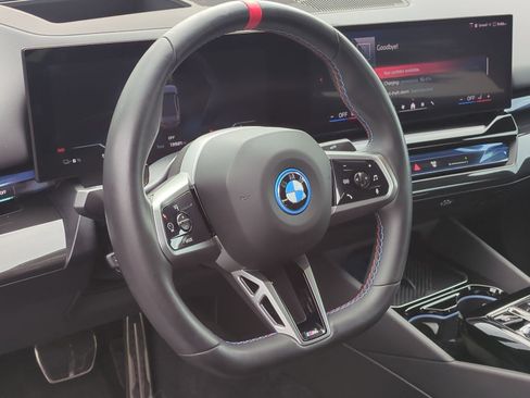 Used 2025 BMW i5 M60 AWD/4WD image 18