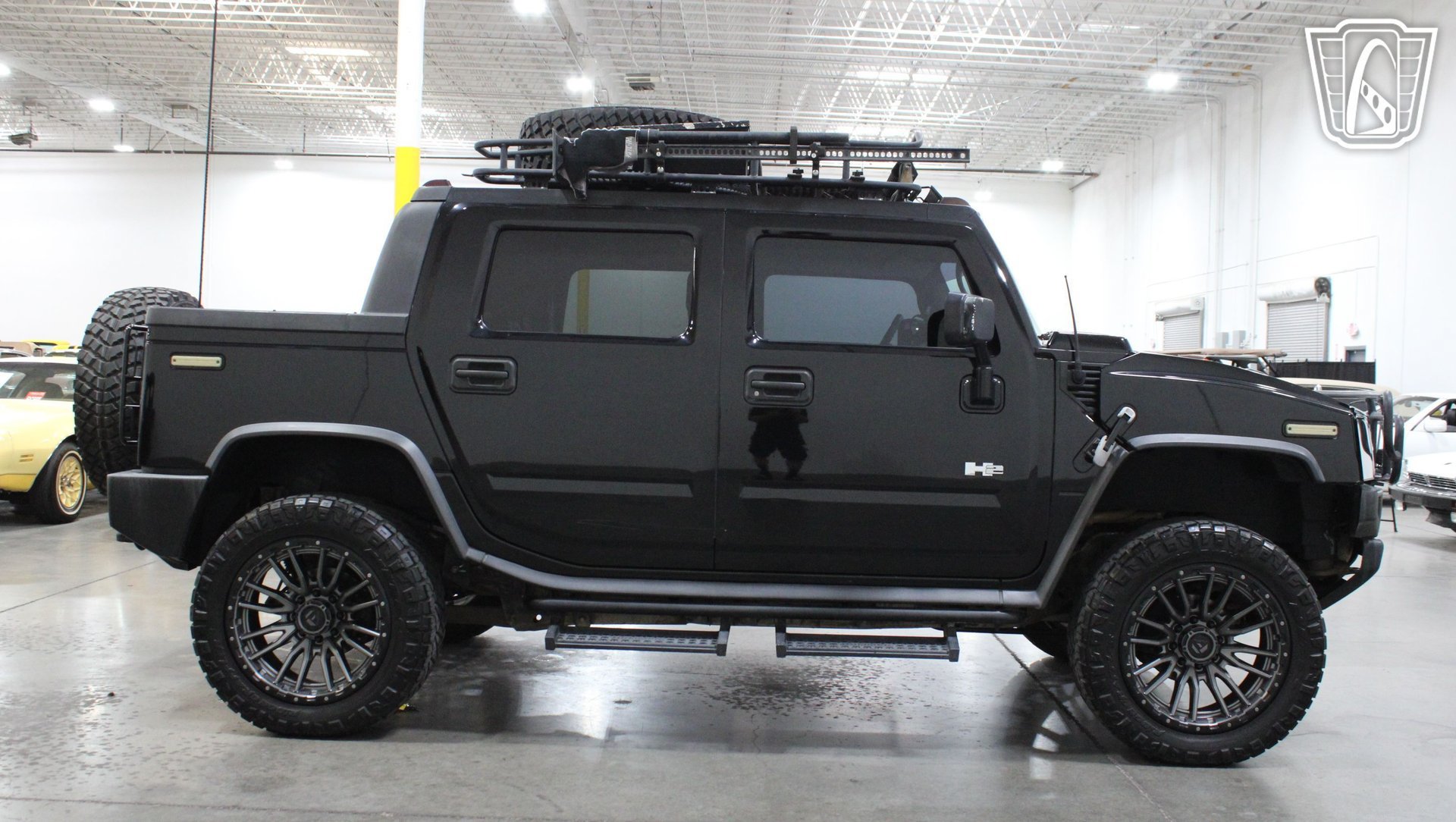Used 2005 HUMMER H2 SUT w/ Preferred Equipment Group AWD/4WD image 16