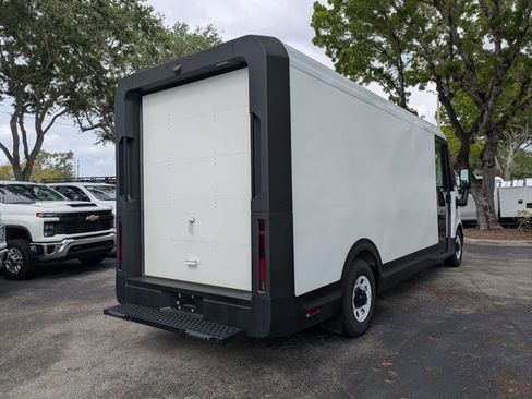 Used 2024 Chevrolet Brightdrop 600 w/ Battery Pack, Max Range AWD/4WD image 5