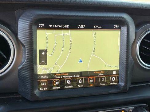 Used 2023 Jeep Wrangler Unlimited Rubicon 4xe AWD/4WD image 24