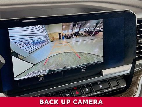 Certified 2025 Chevrolet Silverado 2500 LT w/ Convenience Package image 9