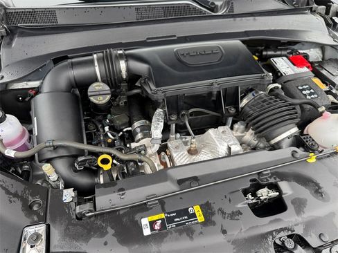 Used 2024 Jeep Compass Limited image 23