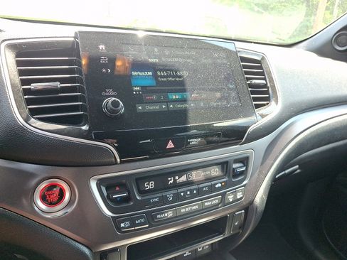 Certified 2022 Honda Pilot Sport image 23