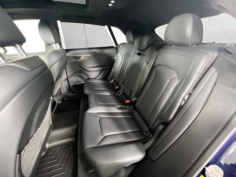 Used 2022 Audi Q8 Prestige AWD/4WD image 25