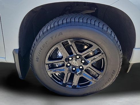 Used 2024 Chevrolet Silverado 1500 Custom AWD/4WD image 9