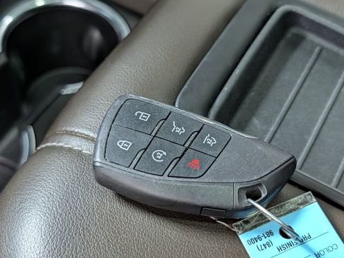 Used 2023 Chevrolet Suburban Z71 AWD/4WD image 31