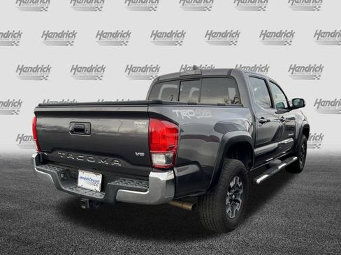 Used 2016 Toyota Tacoma TRD Off-Road image 11