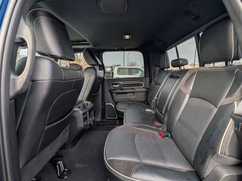 Used 2024 RAM 2500 Laramie w/ Night Edition image 33