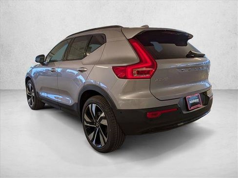 New 2026 Volvo XC40 B5 Ultra w/ Climate Package image 9