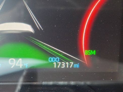 Used 2025 Toyota RAV4 XLE FWD image 26