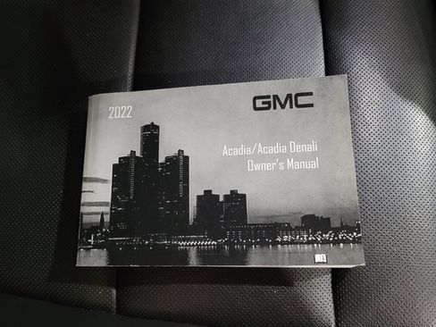 Used 2022 GMC Acadia SLT w/ GMC Pro Grade Package image 75