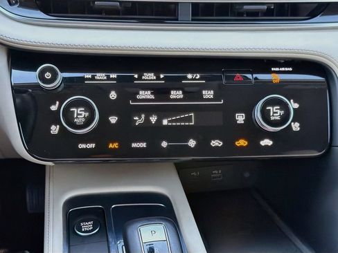 Used 2022 INFINITI QX60 Sensory w/ Cargo Package AWD/4WD image 37