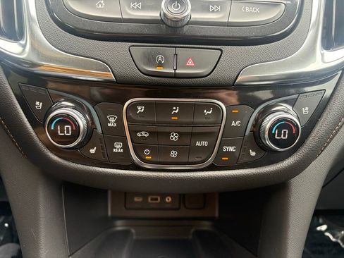 Used 2024 Chevrolet Equinox Premier AWD/4WD image 5