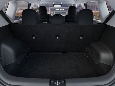 Used 2025 Kia Soul LX FWD image 19