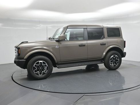 New 2026 Ford Bronco Outer Banks image 25
