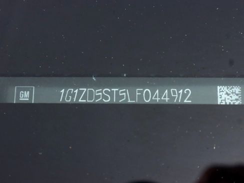 Used 2020 Chevrolet Malibu LT image 40