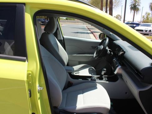 Used 2024 Hyundai Kona SEL AWD/4WD image 16