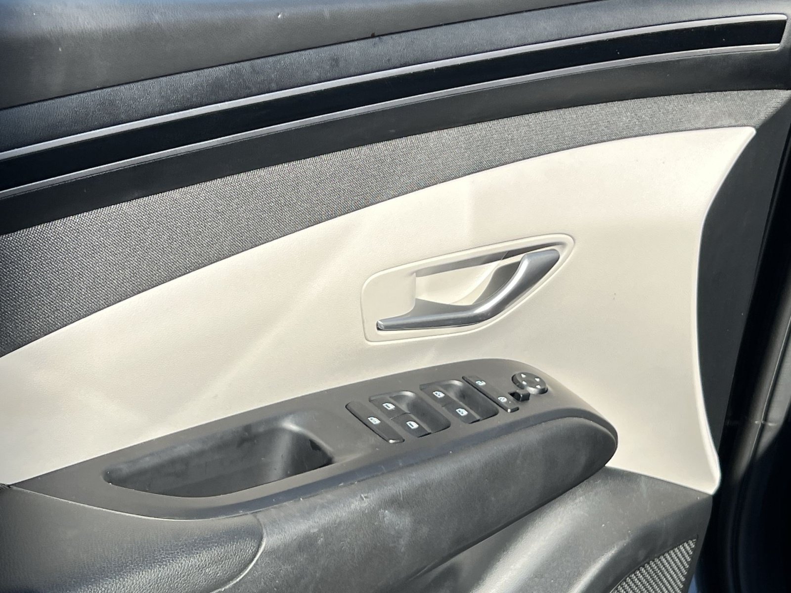 Used 2023 Hyundai Tucson SEL w/ Convenience Package FWD image 16